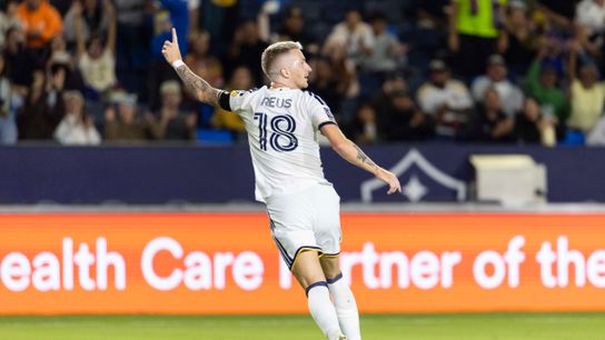 LA Galaxy Shutout Portland 2-0 at Home taken Los Angeles, CA (Greg Vanney)