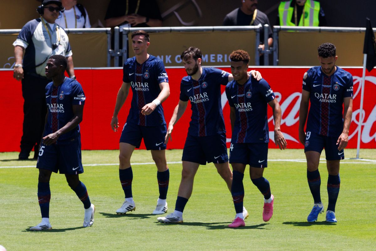 Fabián Ruiz #8 celebrates his goal with teammates during the FIFA Club World Cup 2025 group B match between Paris Saint-Germain FC and Club Atletico de Madrid at Rose Bowl Stadium on June 15, 2025 in Pasadena, California.