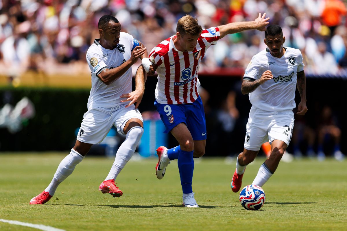 Alexander Sørloth #9 of Atlético Madrid battles for possession of the ball during the FIFA Club World Cup 2025 group B match against Botafogo FR at Rose Bowl Stadium on June 23, 2025 in Pasadena, California.