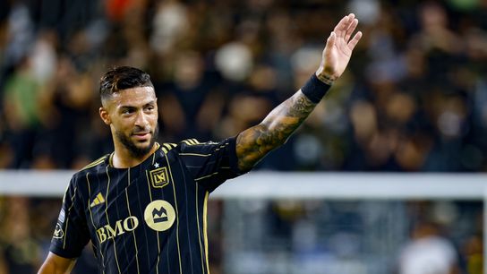 LAFC Forward Denis Bouanga (99) waves to the LAFC fans in Leagues Cup semifinal match against Colorado Rapids, Wednesday, August 21, 2024 in Los Angeles, CA. (Henry Tran - The Sporting Tribune)