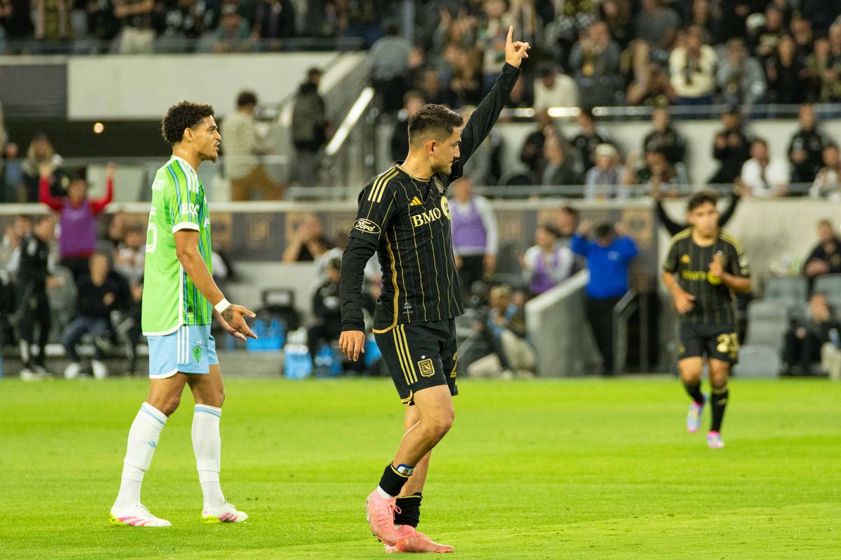 LAFC forward Cengiz Under (22) celebrates after scoring a goal during an MLS game against the Seattle Sounders FC on Wednesday May 14th, 2025 in Los Angeles, California. 