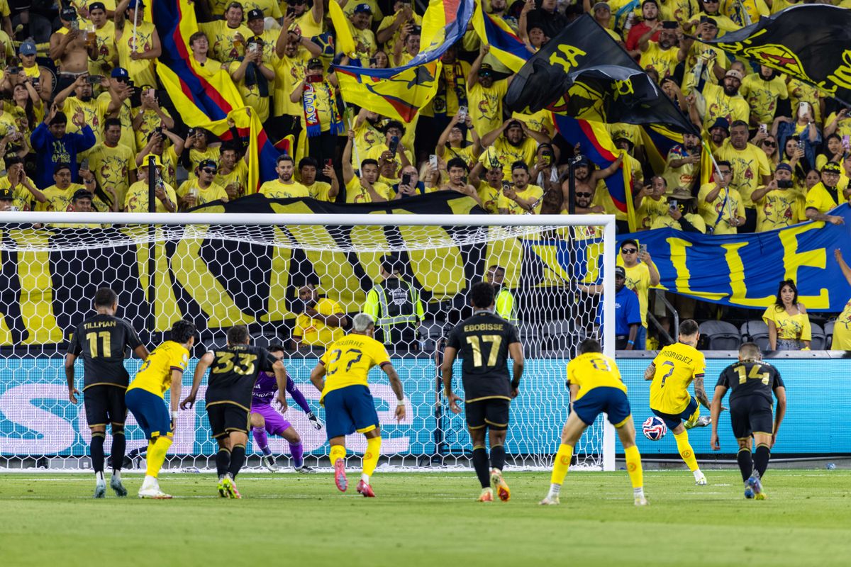 Club América midfielder Brian Rodriguez (7) scores on a penalty kick during a FIFA Club World Cup play-in match against LAFC, Saturday May 31, 2025 in Los Angeles, Calif.