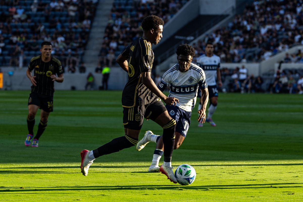 LAFC forward Javairô Dilrosun (26) handles the ball during an MLS match against the Vancouver Whitecaps, Sunday June 29, 2025 in Los Angeles, Calif. LAFC forward Javairô Dilrosun (26) handles the ball during an MLS match against the Vancouver Whitecaps, Sunday June 29, 2025 in Los Angeles, Calif.