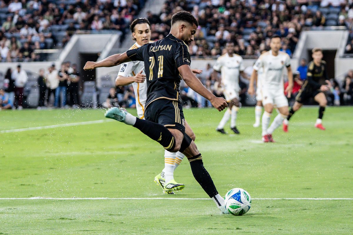 LAFC Timothy Tillman (11) kicks the ball across the field in a game against the LA Galaxy, Saturday July 19, 2025 in Los Angeles, Calif.