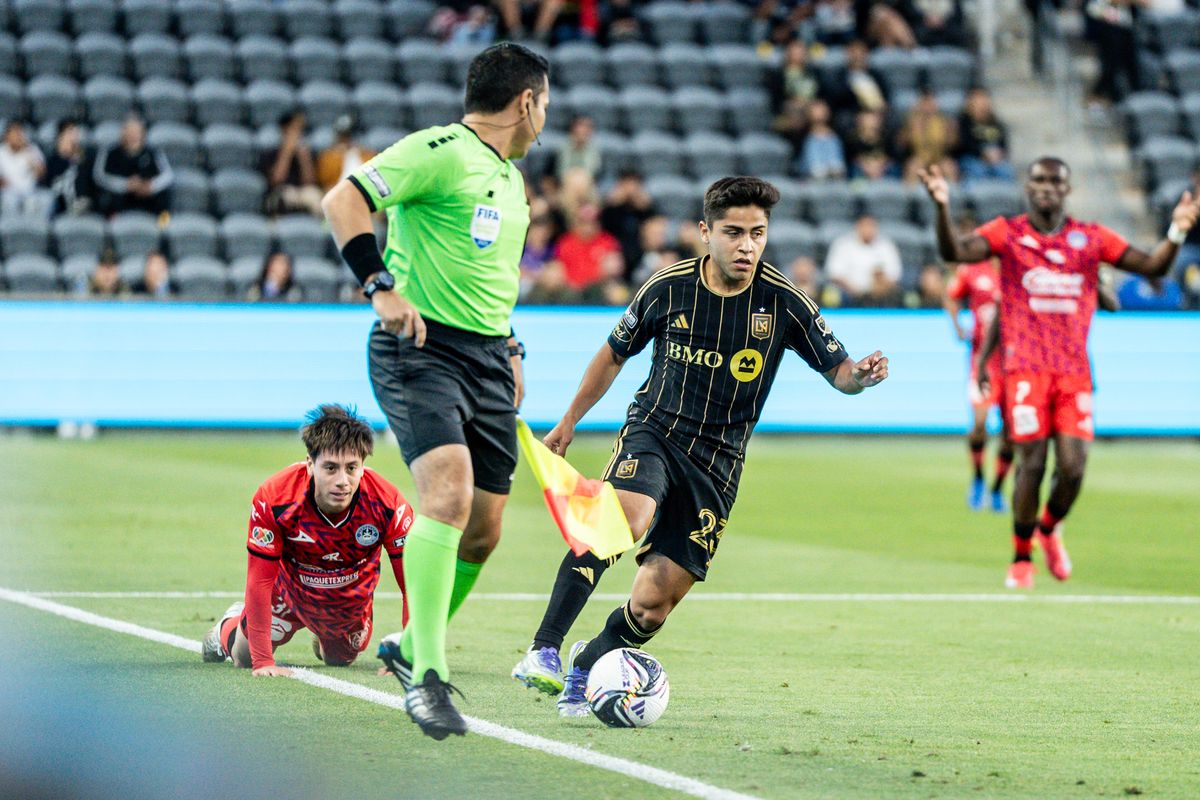 LAFC Midfielder Frankie Amaya (23) starts the offense in a game against Maztlan FC, Tuesday July 29, 2025 in Los Angeles, Calif.