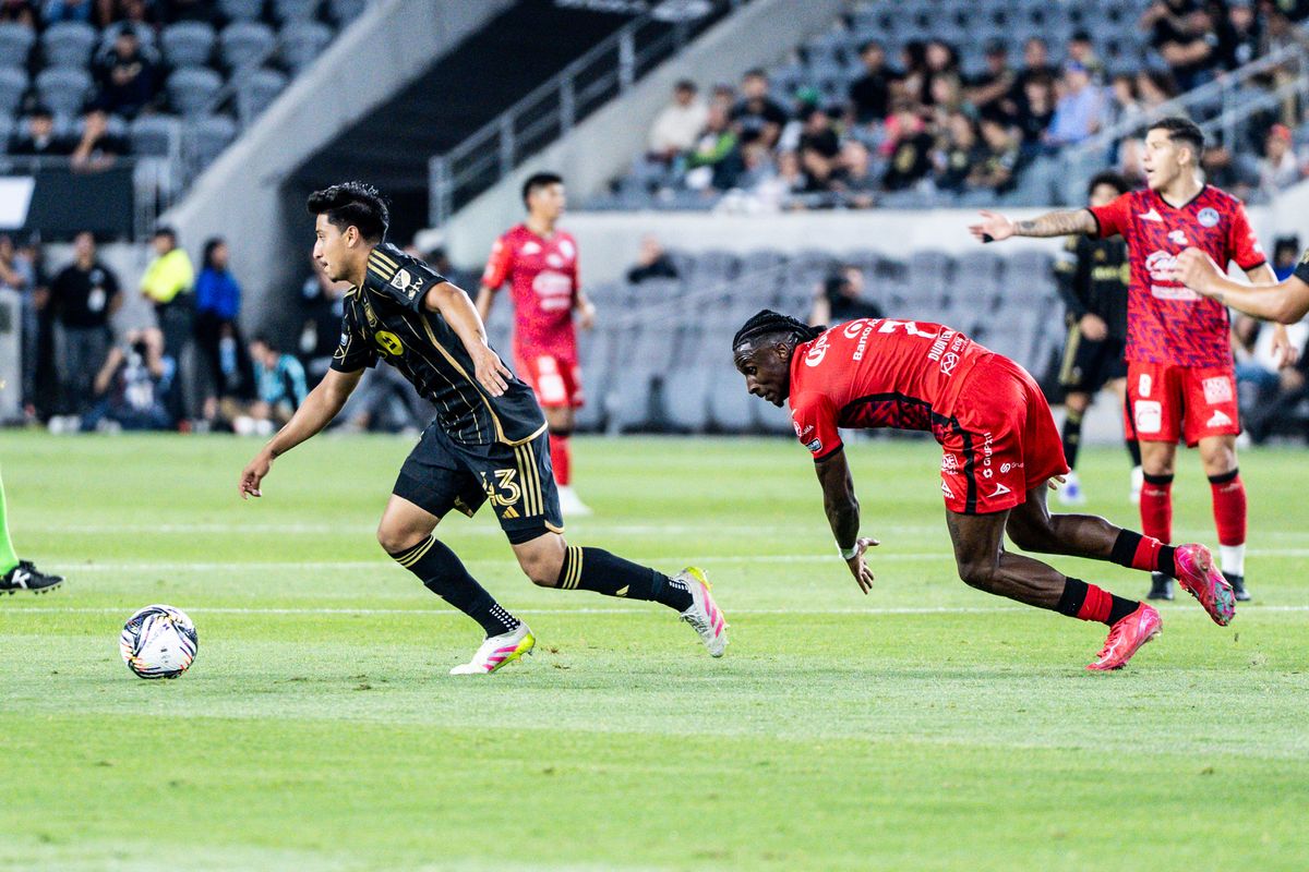 LAFC Midfielder Adam Saldana (43) steals the ball and runs down field in a game against Maztlan FC, Tuesday July 29, 2025 in Los Angeles, Calif.