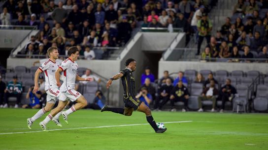 Shorthanded LAFC squad downs Toronto FC, inching closer to top spot in Western Conference taken BMO Stadium (LAFC)