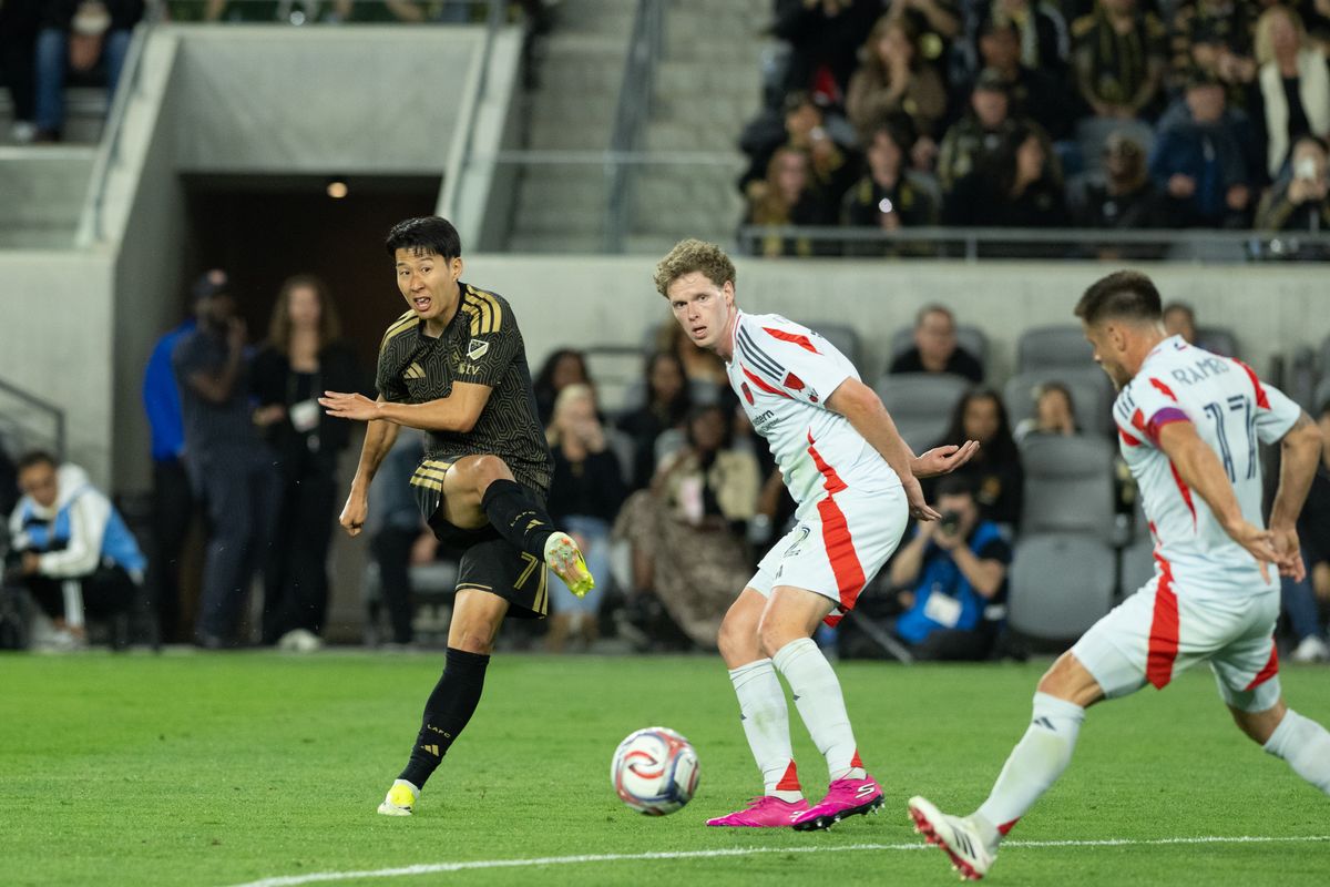 LAFC forward Son Heung-Min (7) passes the ball during an MLS game between LAFC and FC Dallas on Saturday, March 7, 2026 at BMO Stadium in Los Angeles Calif