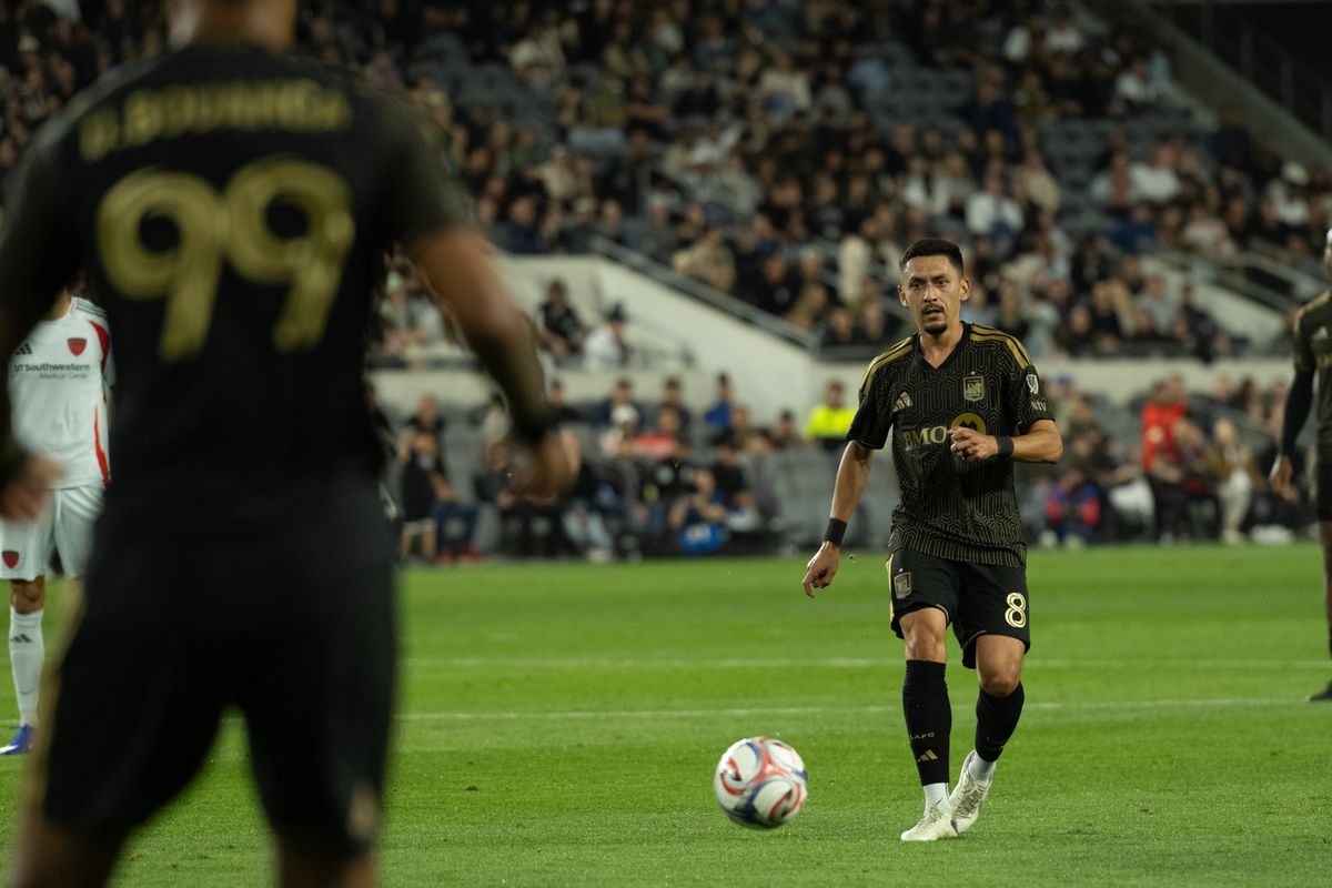 LAFC midfielder Mark Delgado (8) passes the ball forward during an MLS game between LAFC and FC Dallas on Saturday, March 7, 2026 at BMO Stadium in Los Angeles Calif