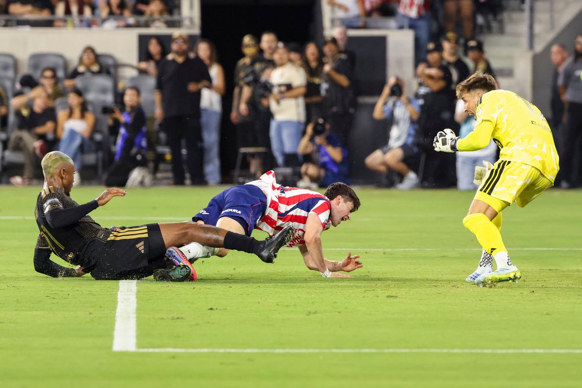 Armando González #34 of Chivas de Guadalajara gets tackled in the box by Nkosi Tafari #91 of LAFC during a Leagues Cup match, Wednesday August 5, 2026 in Los Angeles, Calif. Armando González #34 of Chivas de Guadalajara gets tackled in the box by Nkosi Tafari #91 of LAFC during a Leagues Cup match, Wednesday August 5, 2026 in Los Angeles, Calif.