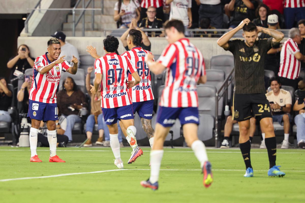 Efrain Álvarez #10 of Chivas de Guadalajara and his teammates celebrate a goal during a Leagues Cup match against LAFC, Wednesday August 5, 2026 in Los Angeles, Calif. Efrain Álvarez #10 of Chivas de Guadalajara and his teammates celebrate a goal during a Leagues Cup match against LAFC, Wednesday August 5, 2026 in Los Angeles, Calif.