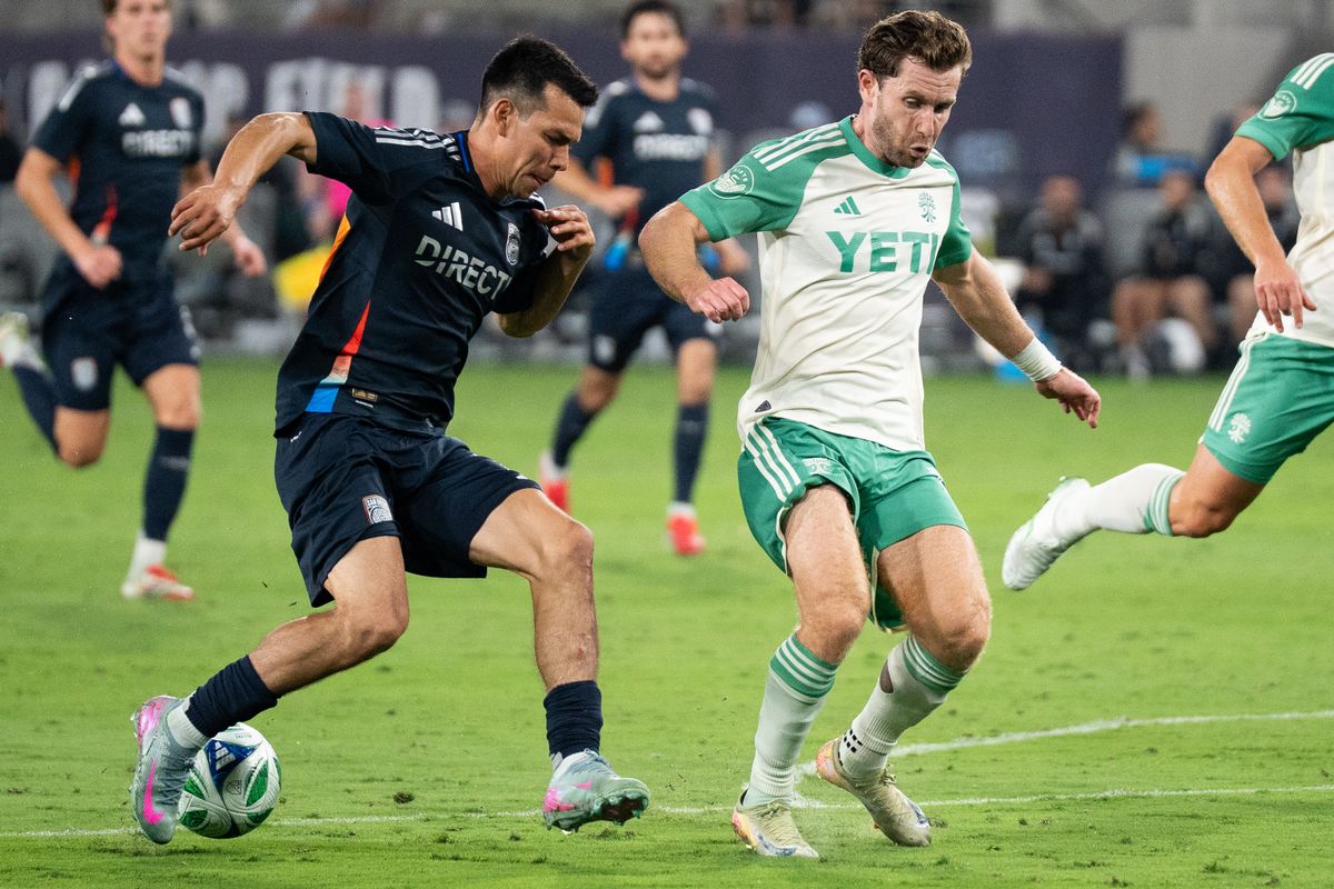 San Diego FC Forward Hirving Lozano (11) dribbles the ball during an MLS Match against Austin FC on May 31, 2025 at Snapdragon Stadium in San Diego, CA.