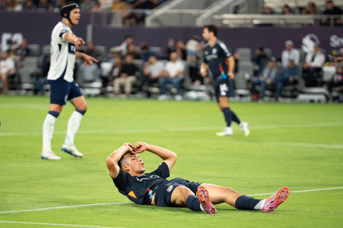 San Diego FC Forward Hirving Lozano (11) reacts in frustration after a missed scoring opportunity during an MLS match against Vancouver Whitecaps FC on July 19, 2025 at Snapdragon Stadium in San Diego, CA.