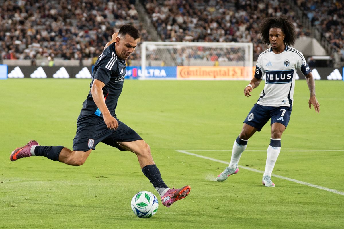 San Diego FC Forward Hirving Lozano (11) crosses the ball during an MLS match against Vancouver Whitecaps FC on July 19, 2025 at Snapdragon Stadium in San Diego, CA.