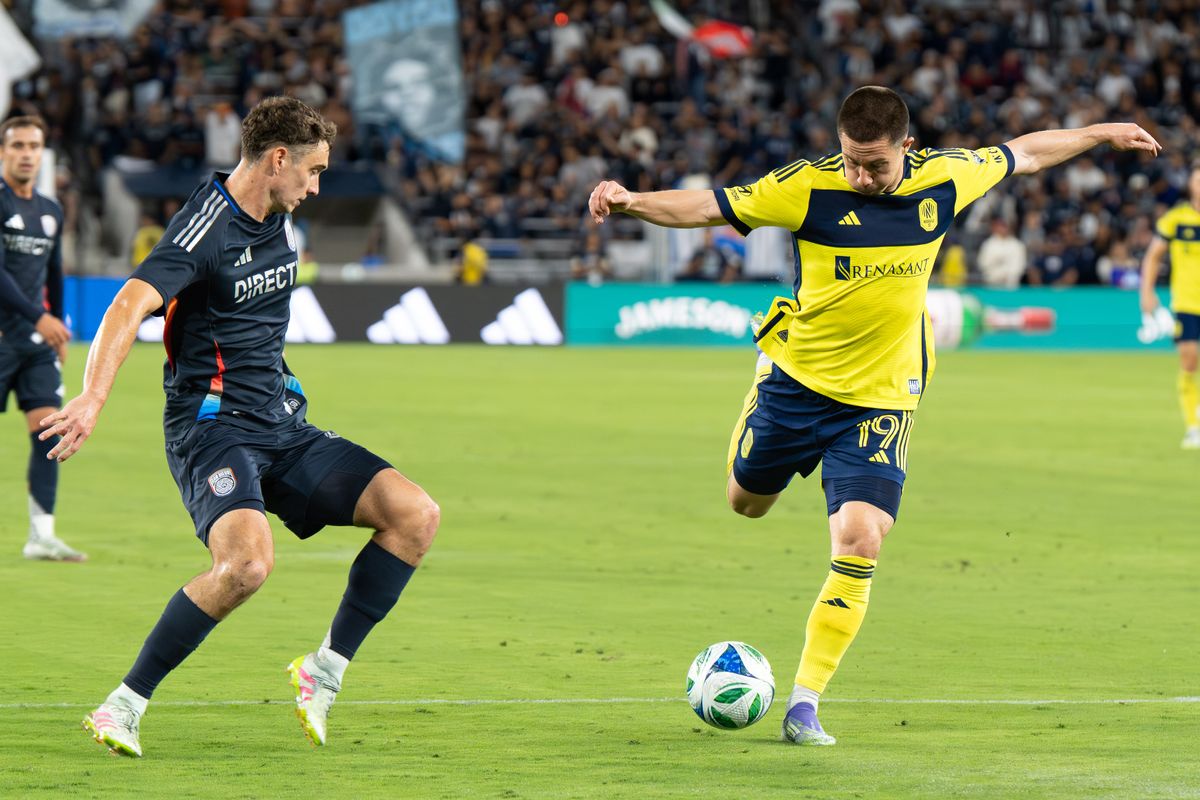 Nashville SC midfielder Alex Muyl (19) shoots the ball during an MLS soccer game against San Diego FC, Friday July 25, 2025 in San Diego, CA. Nashville SC midfielder Alex Muyl (19) shoots the ball during an MLS soccer game against San Diego FC, Friday July 25, 2025 in San Diego, CA.
