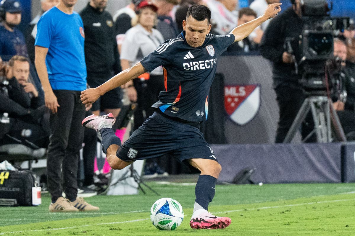 San Diego FC forward Hirving 