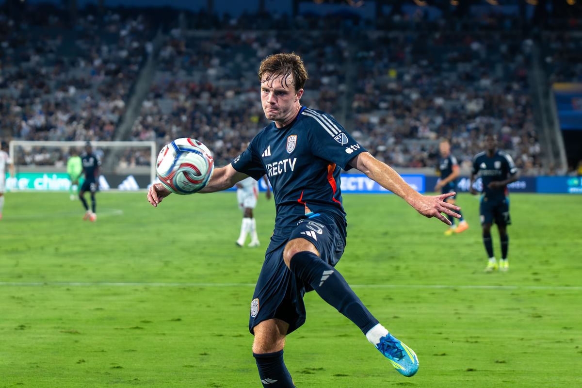 San Diego FC defender Kieran Sargeant (5) crosses the ball during an MLS soccer game against FC Dallas, Saturday, July 25, 2026 in San Diego, California. San Diego FC defender Kieran Sargeant (5) crosses the ball during an MLS soccer game against FC Dallas, Saturday, July 25, 2026 in San Diego, California.