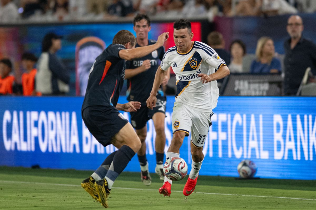 LA Galaxy forward Hirving Lozano (11) runs with the ball during an MLS match between Los Angeles Galaxy and San Diego SC on Saturday, August 29, 2026 at Snapdragon Stadium in San Diego, California. LA Galaxy forward Hirving Lozano (11) runs with the ball during an MLS match between Los Angeles Galaxy and San Diego SC on Saturday, August 29, 2026 at Snapdragon Stadium in San Diego, California.
