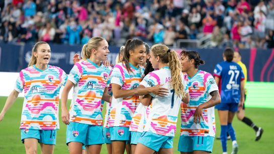 San Diego Wave tops the North Carolina Courage 5-2 in record-breaking fashion taken at Snapdragon Stadium (San Diego Wave FC)