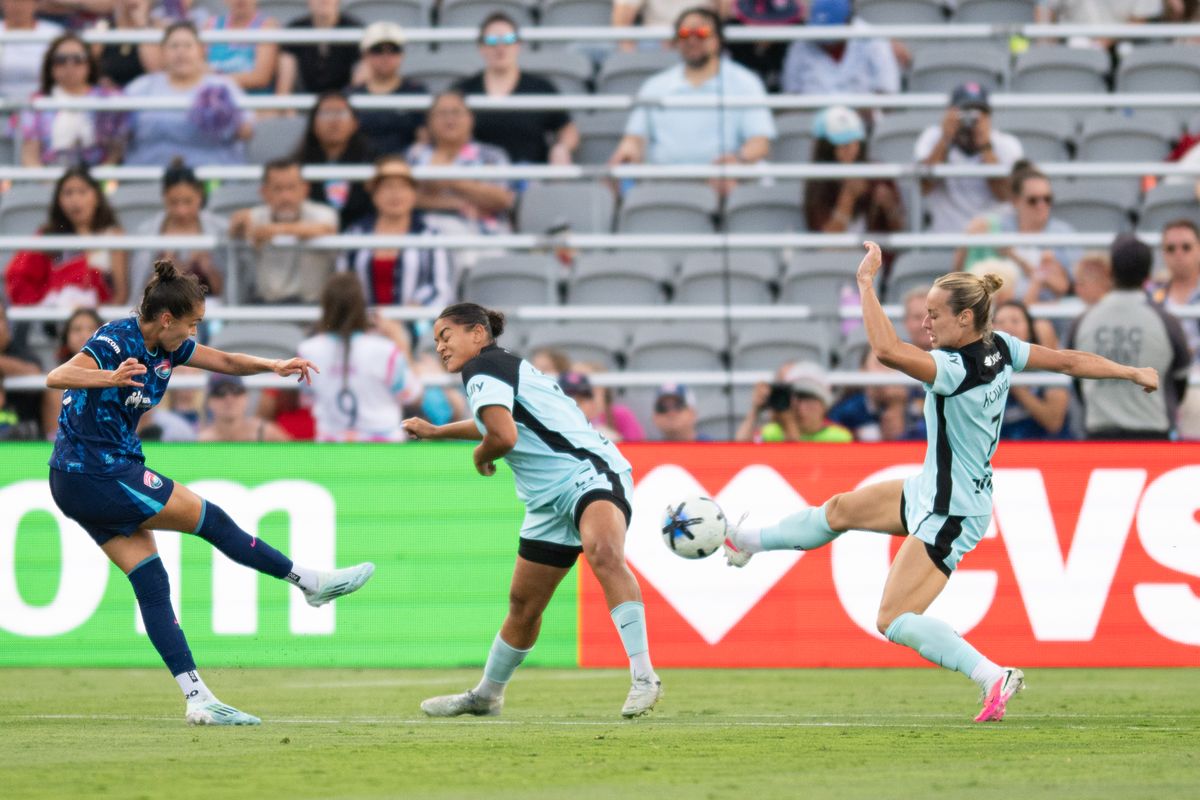 San Diego Wave forward Gabi Portilho (81) makes an attempt at goal during an NWSL match between Gotham FC and San Diego Wave on Saturday, July 4, 2026 at Snapdragon Stadium in San Diego California San Diego Wave forward Gabi Portilho (81) makes an attempt at goal during an NWSL match between Gotham FC and San Diego Wave on Saturday, July 4, 2026 at Snapdragon Stadium in San Diego California
