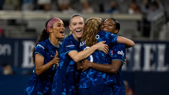 TST Images: Wave FC defeat Racing Louisville, 3-2, at Snapdragon Stadium (NWSL). Photo by Miguel Mota - The Sporting Tribune