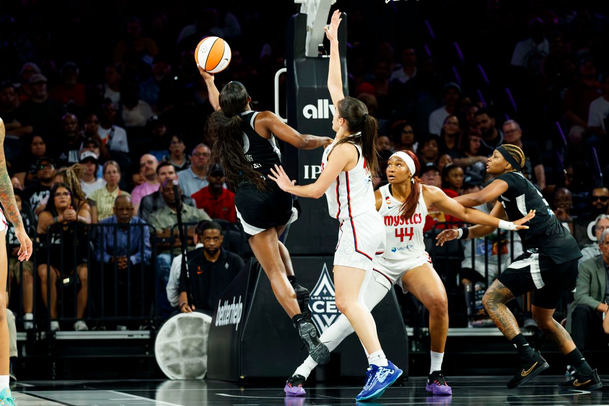 Las Vegas Aces guard Jackie Young (0) goes for a layup during a WNBA game against the Washington Mystics, Tuesday August 11, 2026 in at Michelob ULTRA Arena in Las Vegas, Nevada. Las Vegas Aces guard Jackie Young (0) goes for a layup during a WNBA game against the Washington Mystics, Tuesday August 11, 2026 in at Michelob ULTRA Arena in Las Vegas, Nevada.