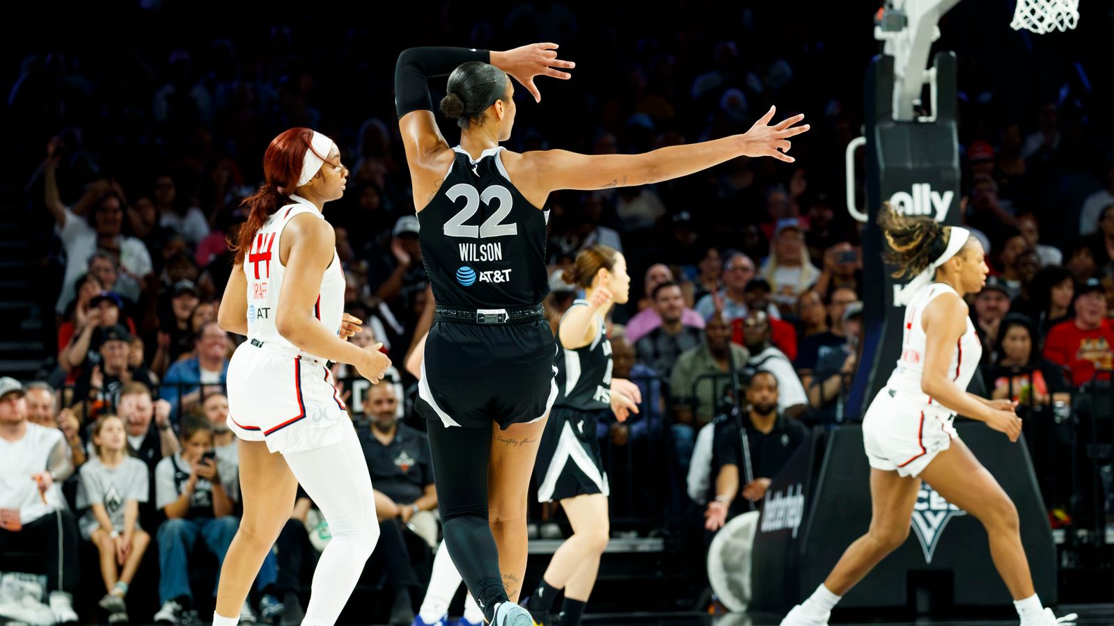 Viva Las Vegas; Aces hot hand snaps Mystics league-best win streak
