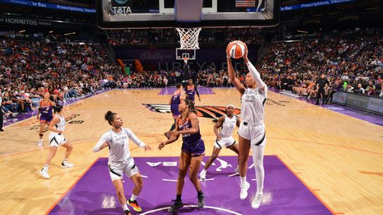 Wilson ties another career mark in blowout over Phoenix (Las Vegas Aces)