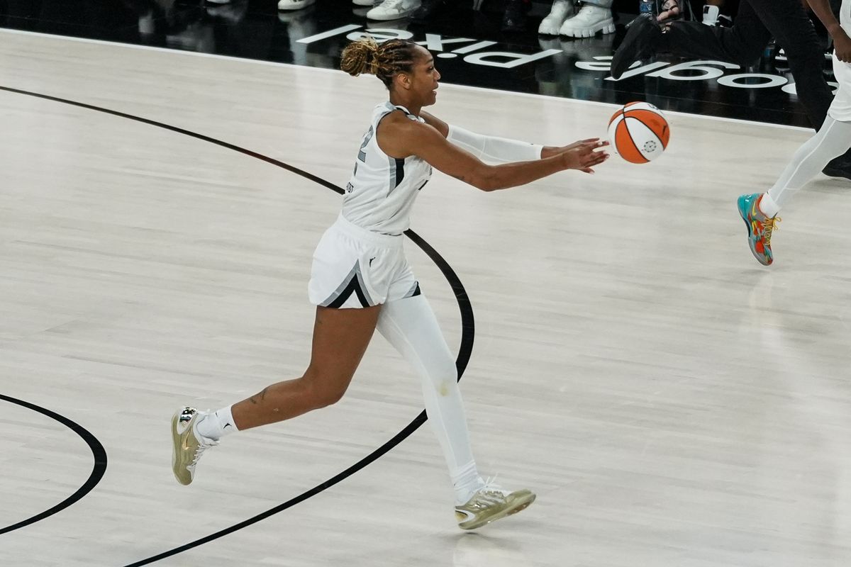 Las Vegas Aces guard Chennedy Carter (23) takes the ball down the court during first half of WNBA game against Phoenix Mercury on Saturday May 9, 2026 at T-Mobile Arena in Las Vegas. Las Vegas Aces guard Chennedy Carter (23) takes the ball down the court during first half of WNBA game against Phoenix Mercury on Saturday May 9, 2026 at T-Mobile Arena in Las Vegas.
