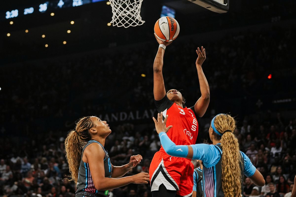 Las Vegas Aces forward NaLyssa Smith (3) shoots the ball from inside the paint during WNBA game against Atlanta Dream on Tuesday July 22 ,2025 in Las Vegas.  