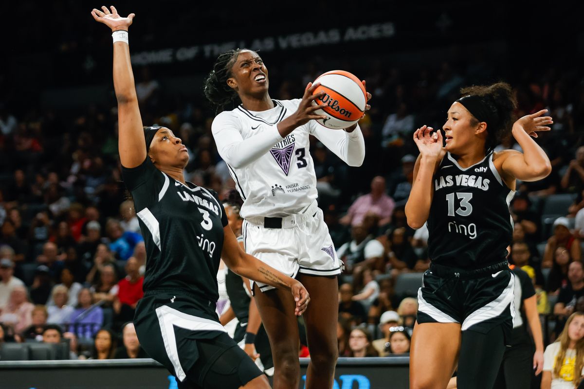 Golden State Valkyries forward Laeticia Amihere (3) goes for a contested lay-up during a WNBA game between the Las Vegas Aces and the Golden State Valkyries, Sunday August 3, 2025 in Las Vegas, Nev.