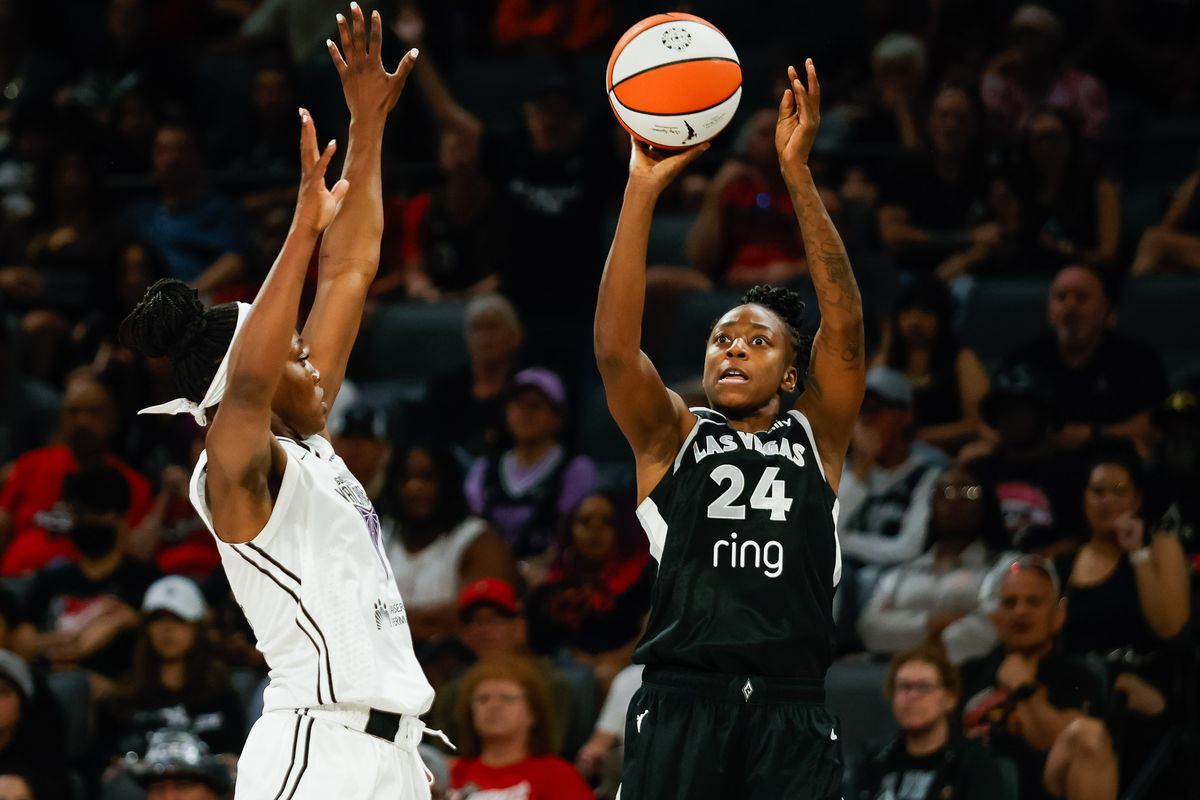 Las Vegas Aces guard Jewell Loyd (24) shoots a three-point shot during a WNBA game between the Las Vegas Aces and the Golden State Valkyries, Sunday August 3, 2025 in Las Vegas, Nev.