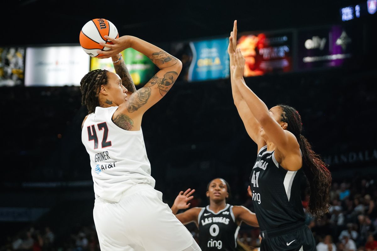 Atlanta Dream center Brittney Griner (42) shoots a fadeaway shot during a WNBA game between the Las Vegas Aces and the Atlanta Dream, Tuesday August 19, 2025 in Las Vegas, Nev. Atlanta Dream center Brittney Griner (42) shoots a fadeaway shot during a WNBA game between the Las Vegas Aces and the Atlanta Dream, Tuesday August 19, 2025 in Las Vegas, Nev.