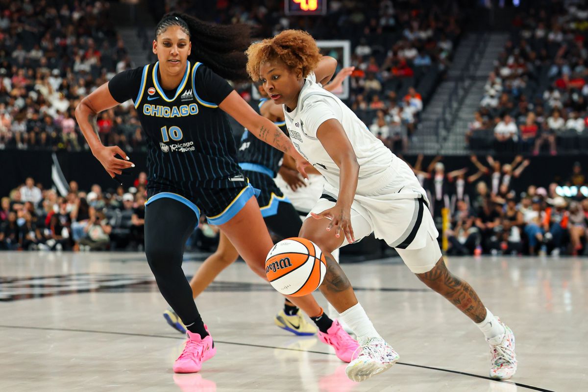 Las Vegas Aces forward Nalyssa Smith (3) drives towards the basket during a WNBA game against the Chicago Sky on Friday, July 3, 2026, at T-Mobile Arena in Las Vegas, Nevada.