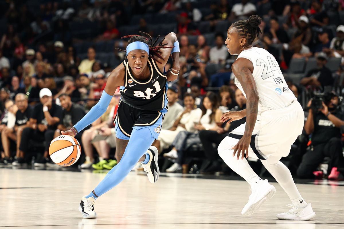 Atlanta Dream guard Rhyne Howard (10) drives towards the basket defended by Las Vegas Aces guard Jewell Loyd (24) on Tuesday, August 18, 2026, at Michelob ULTRA Arena in Las Vegas, Nevada. Atlanta Dream guard Rhyne Howard (10) drives towards the basket defended by Las Vegas Aces guard Jewell Loyd (24) on Tuesday, August 18, 2026, at Michelob ULTRA Arena in Las Vegas, Nevada.