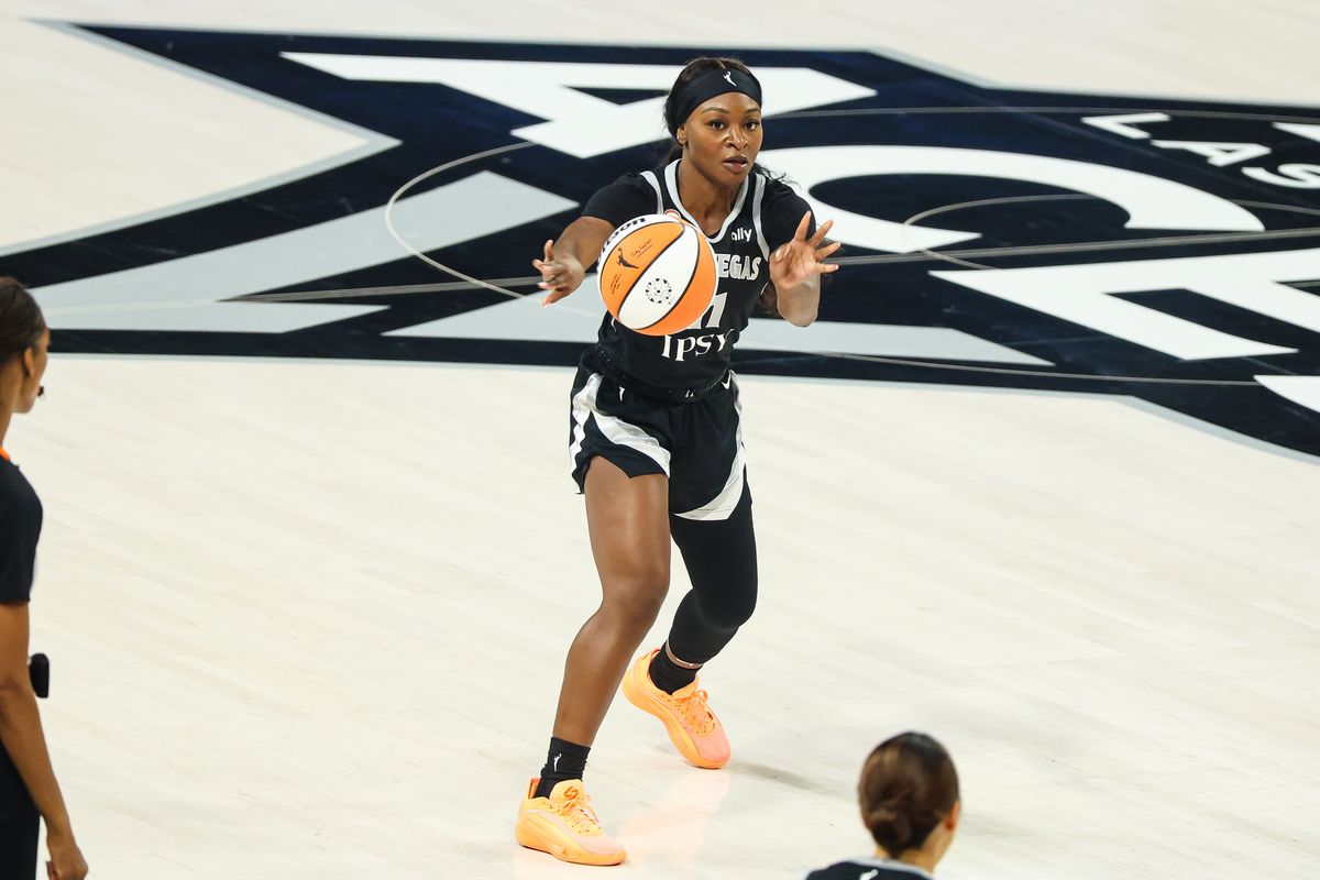 Las Vegas Aces guard Dana Evans (11) passes the ball during the WNBA game against the Toronto Tempo on Friday, August 28, 2026, at Michelob ULTRA Arena in Las Vegas, Nevada. Las Vegas Aces guard Dana Evans (11) passes the ball during the WNBA game against the Toronto Tempo on Friday, August 28, 2026, at Michelob ULTRA Arena in Las Vegas, Nevada.