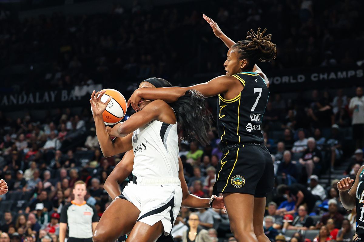 Los Angeles Sparks guard Ariel Atkins (7) draws a foul after she strikes Las Vegas Aces guard Jackie Young (0) in the face in the third quarter of the WNBA game on Tuesday, September 22, 2026, at Michelob ULTRA Arena in Las Vegas, Nevada. Los Angeles Sparks guard Ariel Atkins (7) draws a foul after she strikes Las Vegas Aces guard Jackie Young (0) in the face in the third quarter of the WNBA game on Tuesday, September 22, 2026, at Michelob ULTRA Arena in Las Vegas, Nevada.