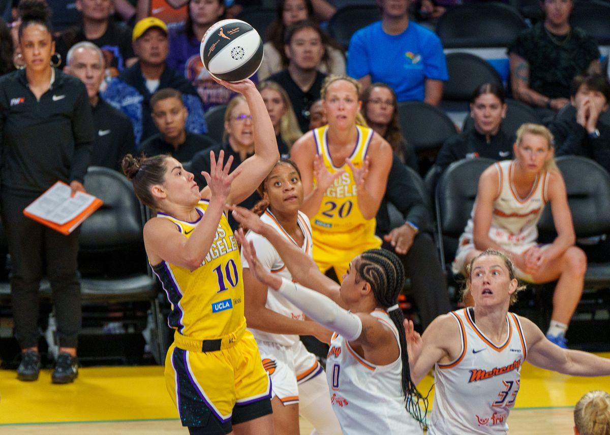 Los Angeles Sparks' Guard, Kelsey Plum 10, shoots with pressure during a WNBA basketball game against the Phoenix Mercury Sunday, June 1st, 2025. Los Angeles Sparks' Guard, Kelsey Plum 10, shoots with pressure during a WNBA basketball game against the Phoenix Mercury Sunday, June 1st, 2025.