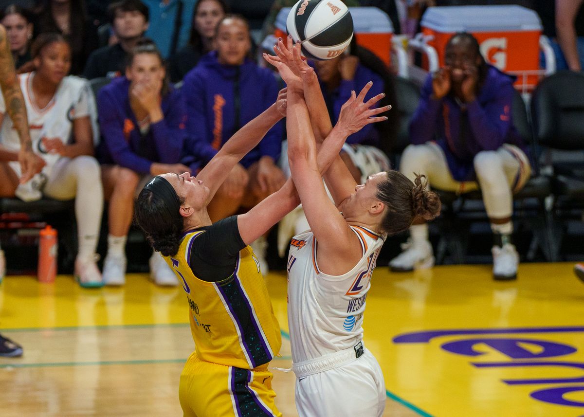 Los Angeles Sparks' Forward, Dearica Hamby 5, blocks a basket attempt during a WNBA basketball game against the Phoenix Mercury on Sunday, June 1st, 2025. Los Angeles Sparks' Forward, Dearica Hamby 5, blocks a basket attempt during a WNBA basketball game against the Phoenix Mercury on Sunday, June 1st, 2025.