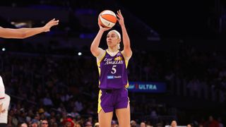 Forward Dearica Hamby will re-sign with the Sparks taken in Los Angeles (Los Angeles Sparks). Photo by Darwin Walker - The Sporting Tribune