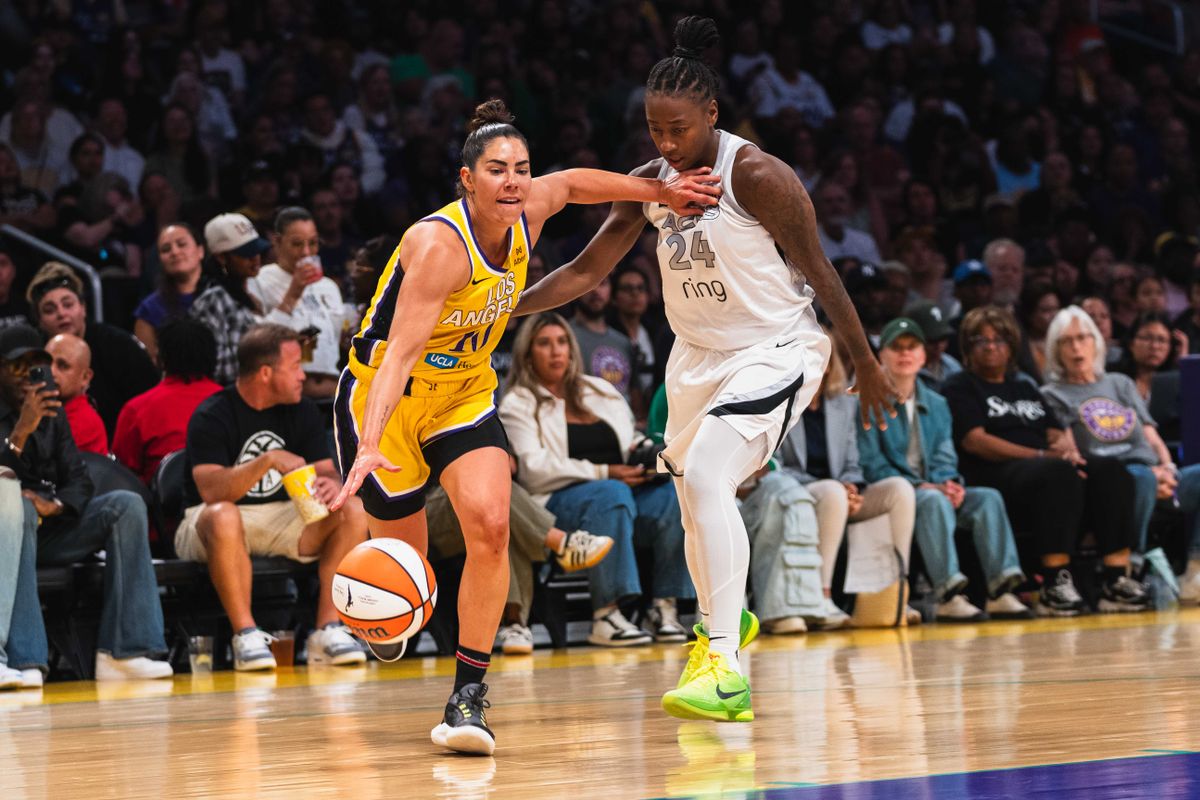 LA Sparks guard Kelsey Plum (10), driving into the lane at a WNBA basketball game against the Las Vegas Aces, Tuesday July 29th, 2025 in Los Angeles, California.