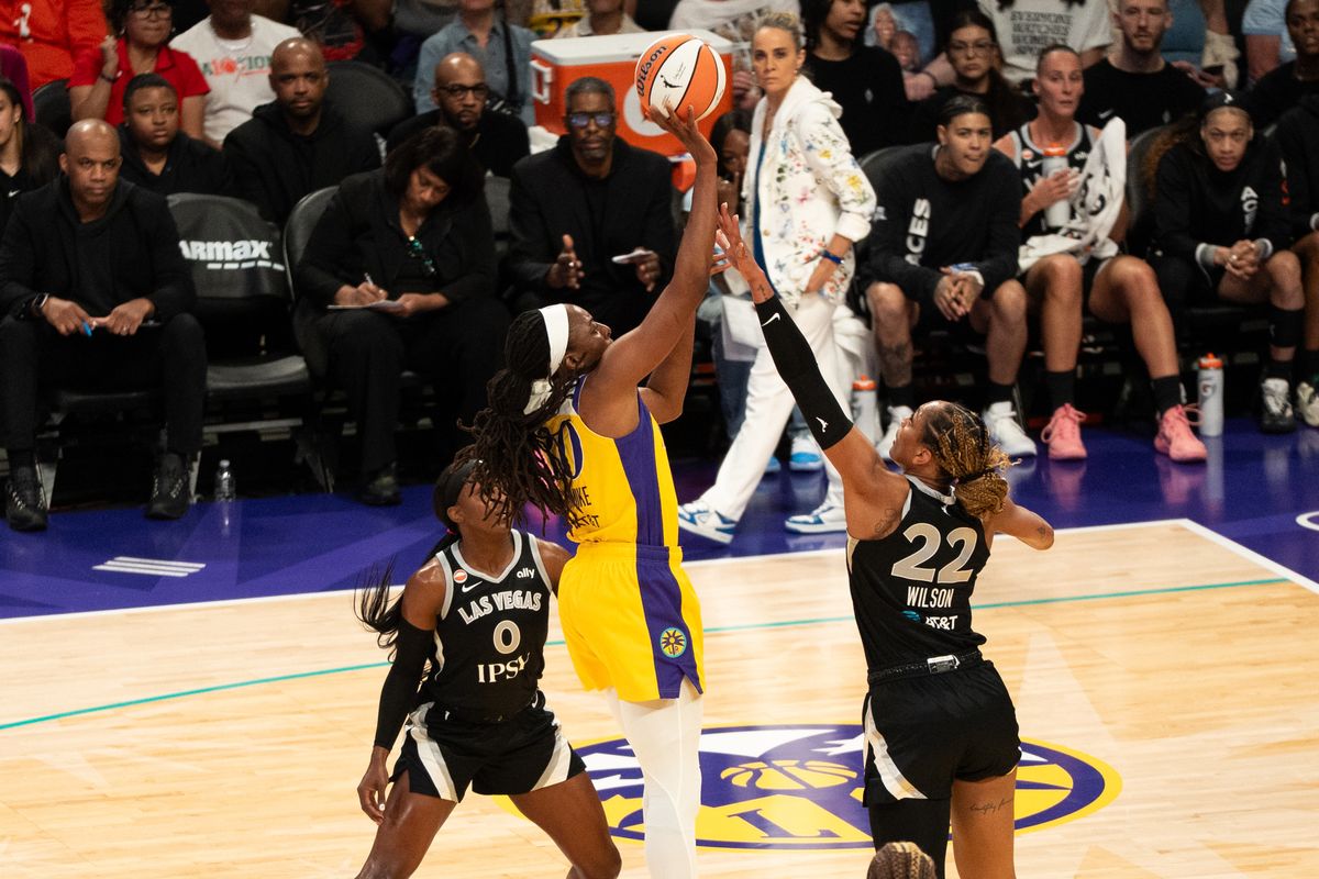 LA Sparks forward Nneka Ogwumike (30) drives down the middle and shoots a floater during a WNBA basketball game against the Las Vegas Aces, Sunday May 10th, 2026 in Los Angeles, California. LA Sparks forward Nneka Ogwumike (30) drives down the middle and shoots a floater during a WNBA basketball game against the Las Vegas Aces, Sunday May 10th, 2026 in Los Angeles, California.
