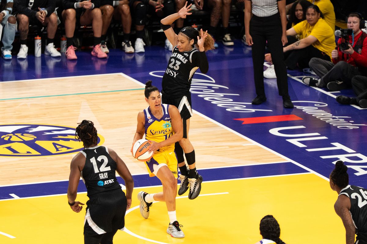 LA Sparks guard Kelsey Plum (10) makes her defender jump during a WNBA basketball game against the Las Vegas Aces, Sunday May 10th, 2026 in Los Angeles, California. LA Sparks guard Kelsey Plum (10) makes her defender jump during a WNBA basketball game against the Las Vegas Aces, Sunday May 10th, 2026 in Los Angeles, California.