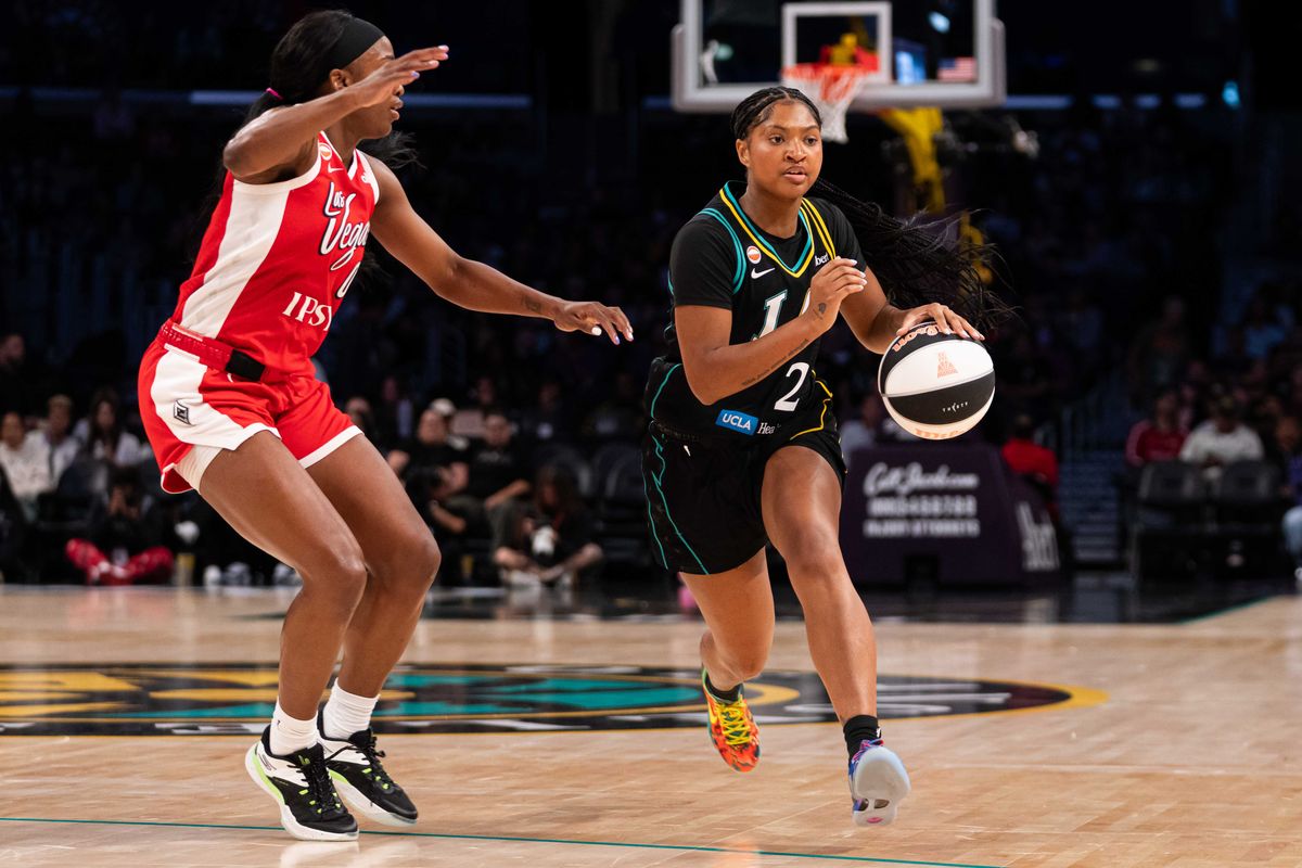 LA Sparks guard Chance Gray (2) looking to score at a WNBA basketball game against the Las Vegas Aces, Tuesday June 2nd, 2026 in Los Angeles, California. 