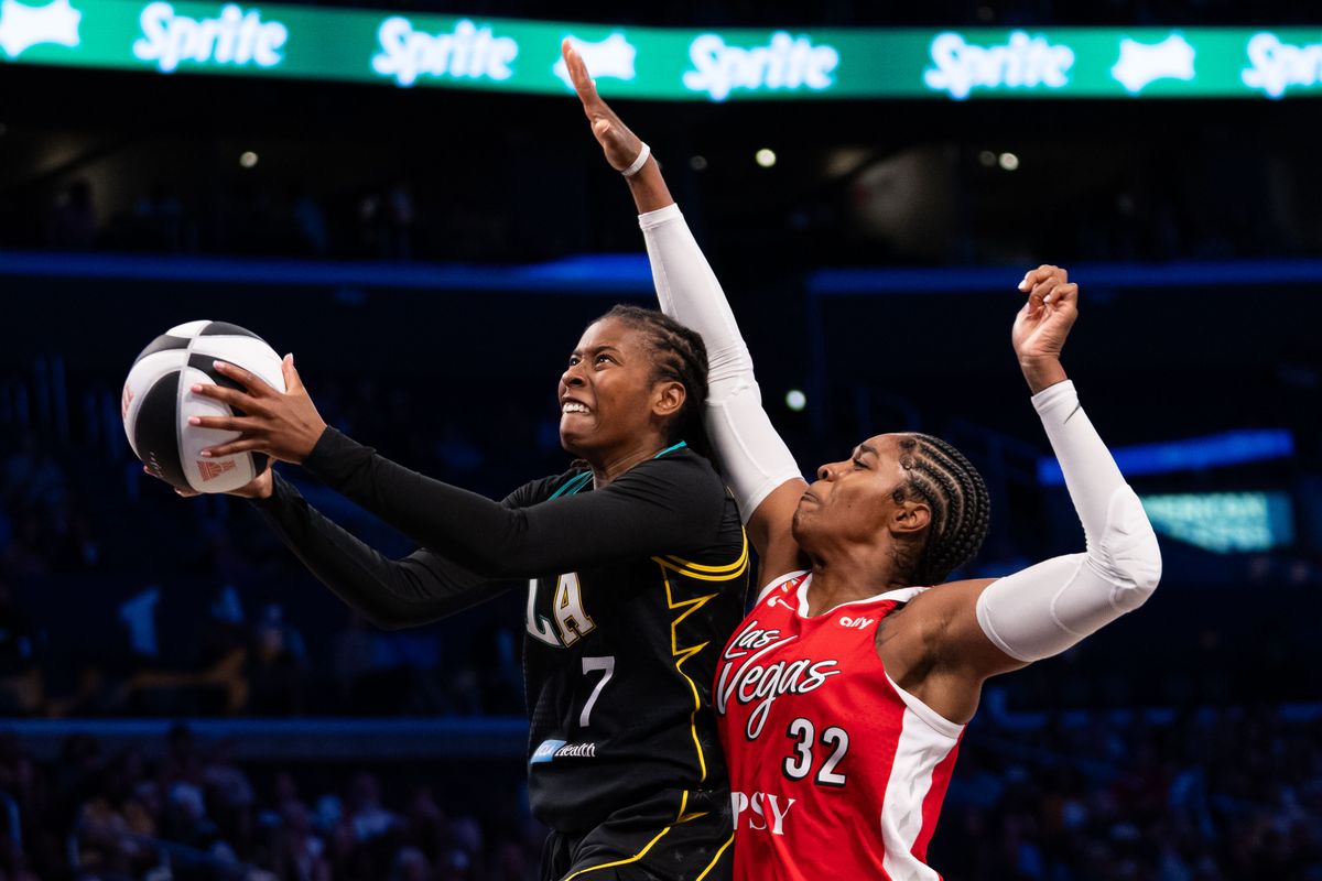 LA Sparks guard Ariel Atkins (7) takes a lay-up at a WNBA basketball game against the Las Vegas Aces, Tuesday June 2nd, 2026 in Los Angeles, California. 