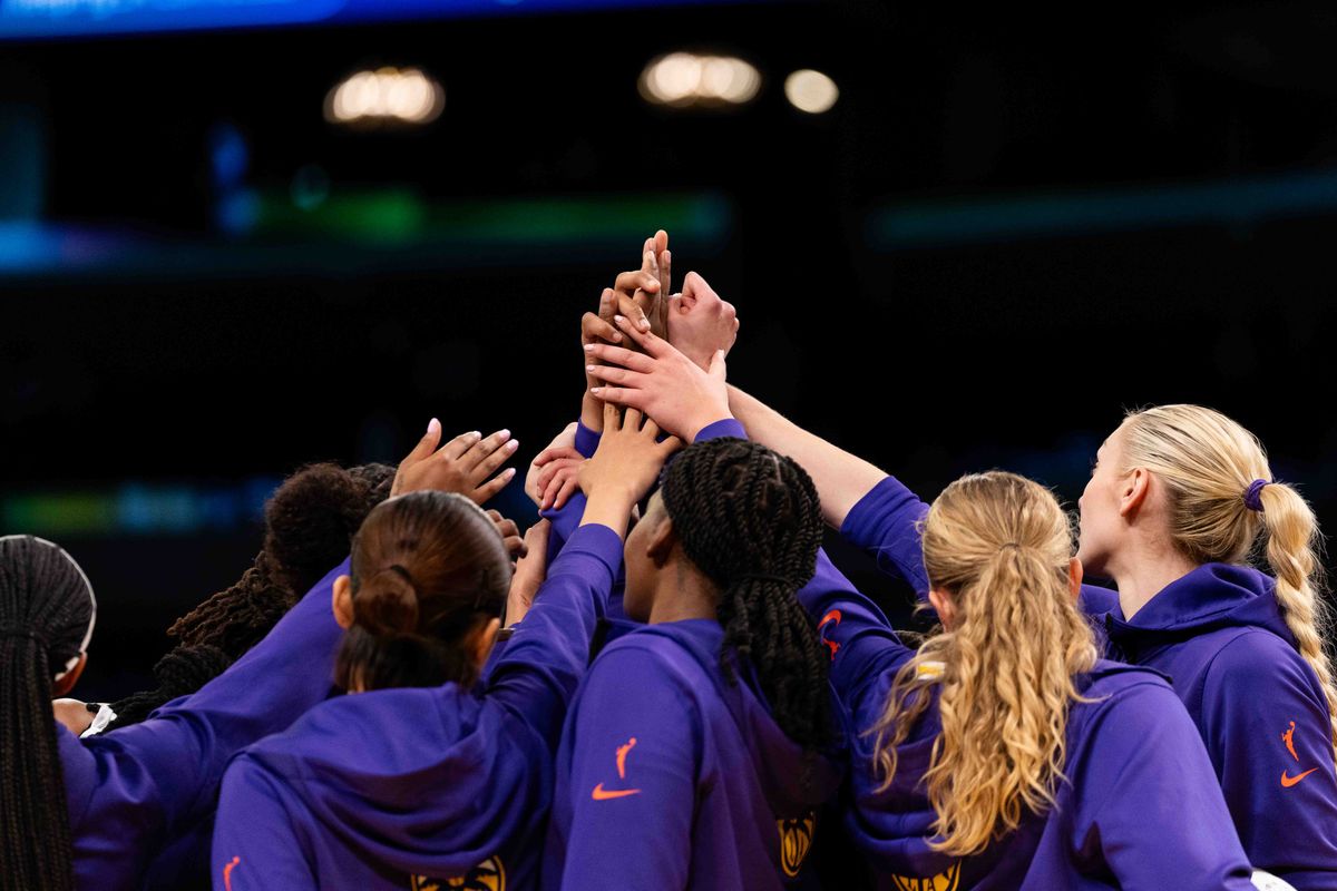 LA Sparks huddle together before the start of a WNBA basketball game against the Portland Fire, Sunday June 7th, 2026 in Los Angeles, California. LA Sparks huddle together before the start of a WNBA basketball game against the Portland Fire, Sunday June 7th, 2026 in Los Angeles, California.
