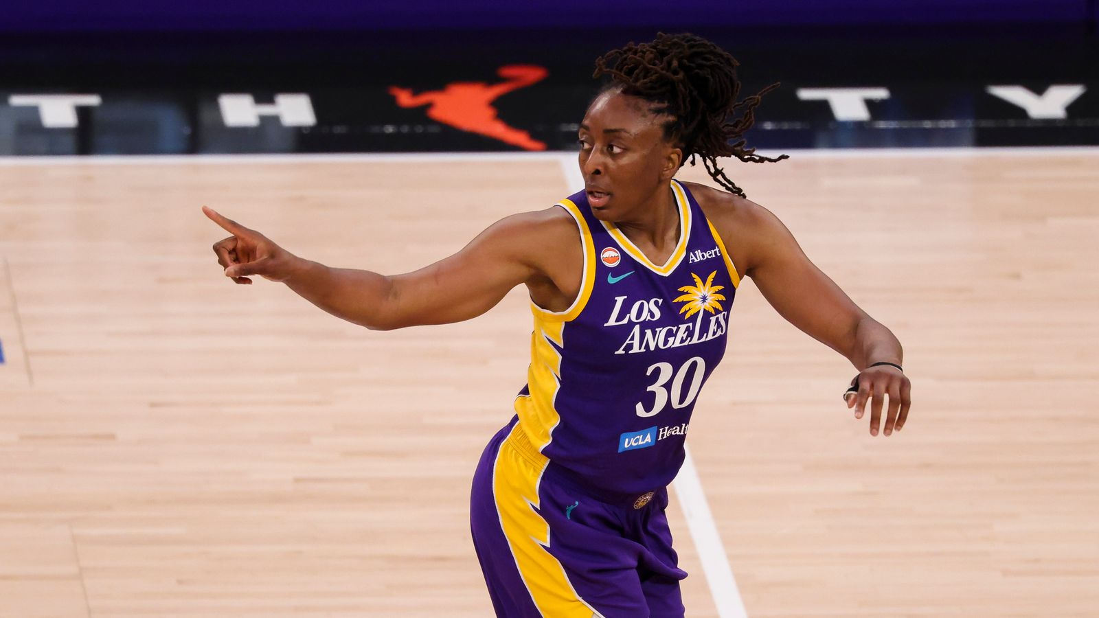 WNBA Los Angeles Sparks サイン入り写真 WNBA Los Angeles Sparks