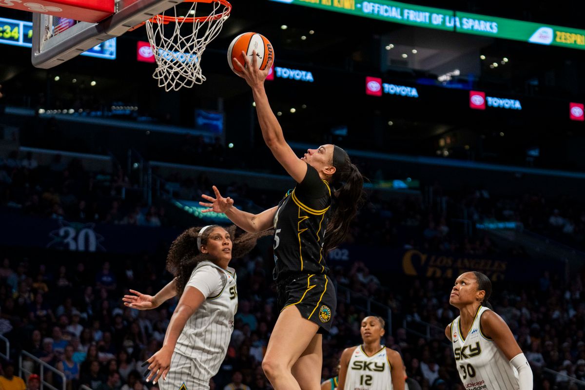 Los Angeles Sparks forward Dearica Hamby (5) scores the layup during a WNBA game against the Chicago Sky, Friday July 10th, 2026 in Los Angeles, California. Los Angeles Sparks forward Dearica Hamby (5) scores the layup during a WNBA game against the Chicago Sky, Friday July 10th, 2026 in Los Angeles, California.