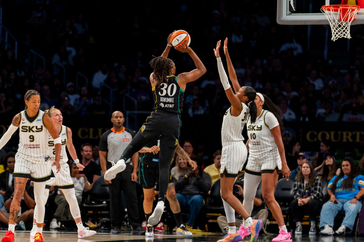 Los Angeles Sparks forward Nneka Ogwumike (30) scores a tough midrange jumper during a WNBA game against the Chicago Sky, Friday July 10th, 2026 in Los Angeles, California. Los Angeles Sparks forward Nneka Ogwumike (30) scores a tough midrange jumper during a WNBA game against the Chicago Sky, Friday July 10th, 2026 in Los Angeles, California.