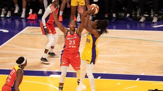 Alyssa Thomas staying focused as Mercury fight for playoff position taken at Crypto.com Arena (Los Angeles Sparks). Photo by Robert Talamantes - The Sporting Tribune